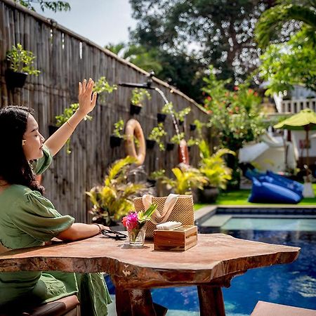 Hotel Oasis Lembongan Exterior foto